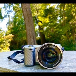 Sony NEX-5TL Digital Camera